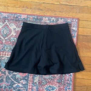 *NEVER WORN* LA apparel Jersey Skort Size Medium